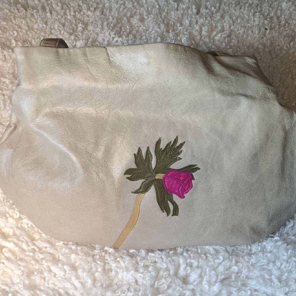 Susannah Hunter Shoulder Bag - Picture 2 of 13